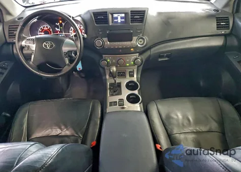 2012 Toyota Highlander Base z USA, uszkodzony, nr VIN 5TDZK3EHXCS070334